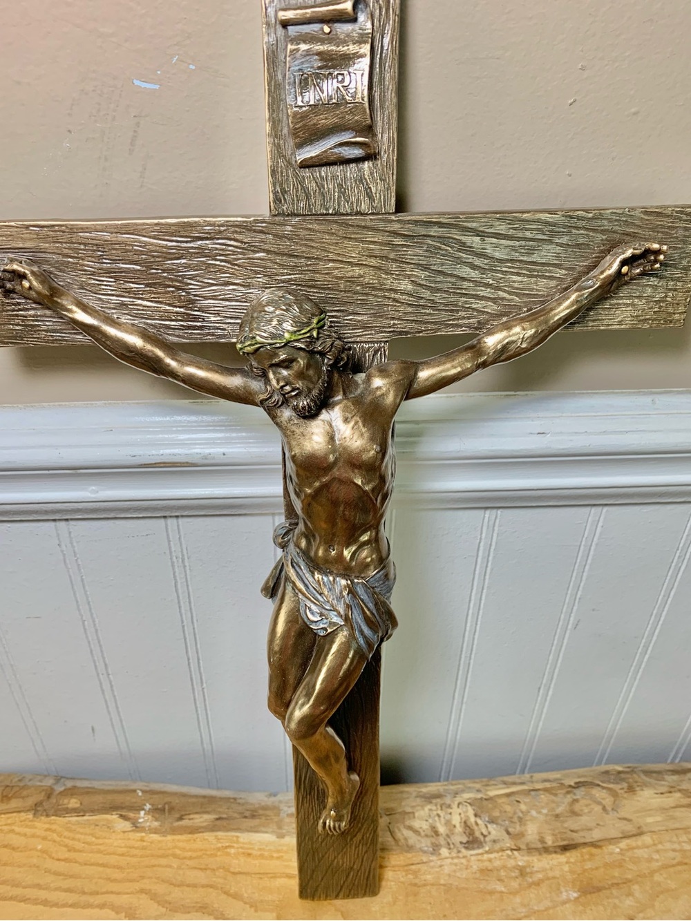 Veronese Collection Jesus
cold-cast bronze wall Crucifix